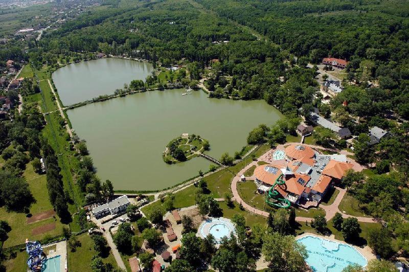Blaha Panzio Bed & Breakfast Nyíregyháza Екстериор снимка