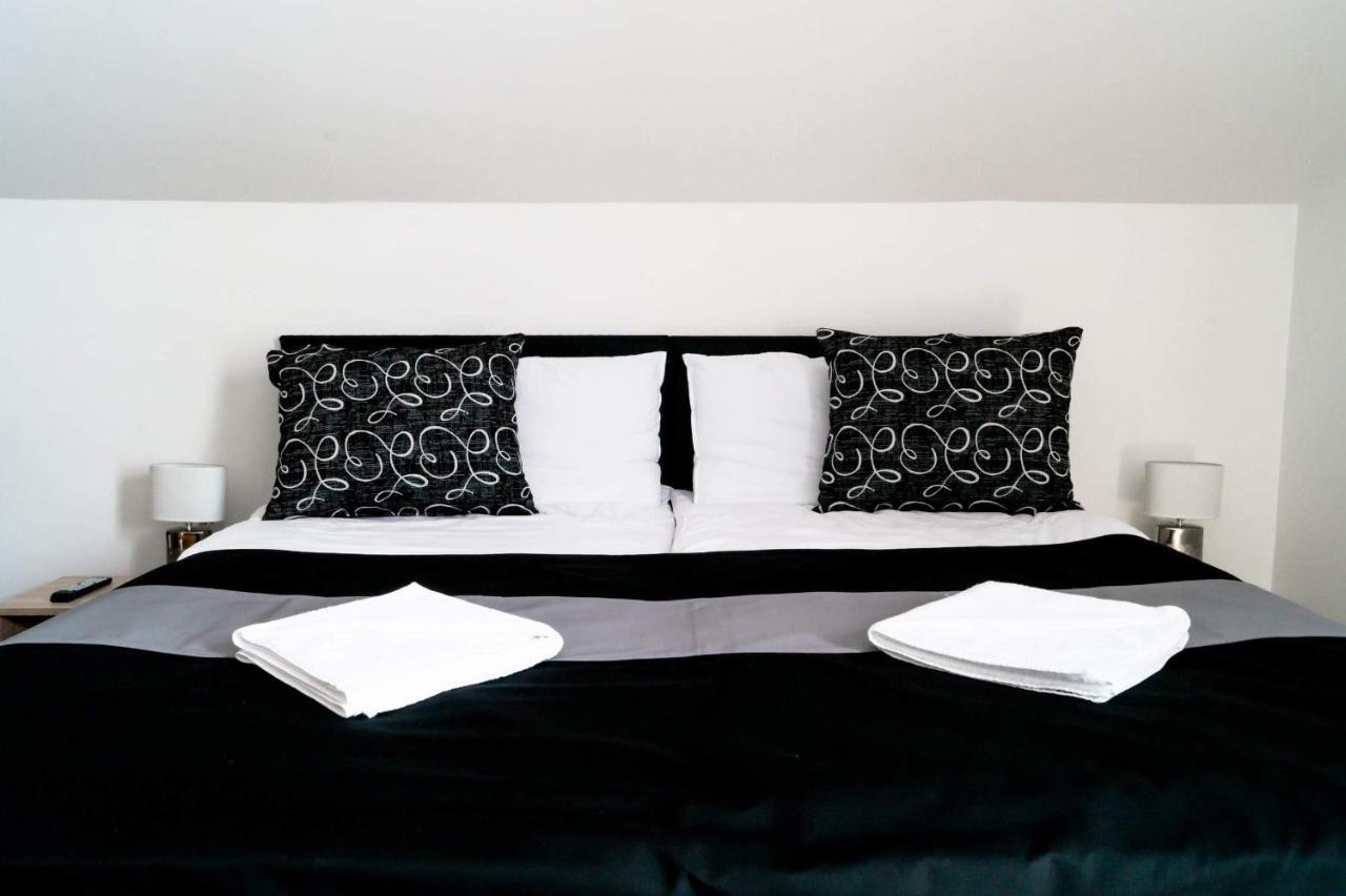 Blaha Panzio Bed & Breakfast Nyíregyháza Екстериор снимка